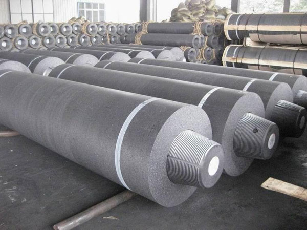 graphite-electrode-used-for-smelting-ferroalloys.jpg